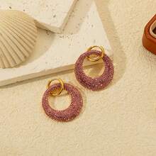 新款时尚女士泥钻圆形耳环 - 不锈钢镶嵌彩色超大可爱圆形耳环，高端法式环形耳环，节日和生日礼物 - 粉色 - 查看 8
