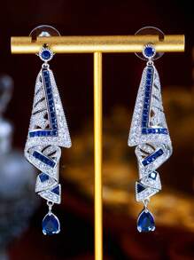 1 par de pendientes colgantes largos y simétricos de plata bañada en plata con circonita cúbica azul, joyería de CZ para mujeres, adecuada para boda, compromiso, baile de promoción, club nocturno, concurso