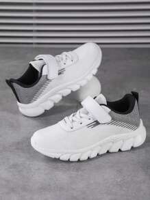 Zapatos deportivos ligeros y transpirables para niños, ideales para el verano