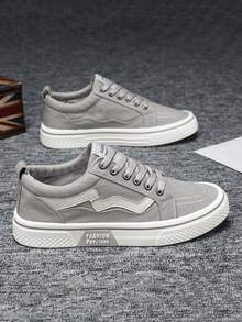 Chaussures en canevas pour hommes étudiants 2025, nouvelles chaussures d'été confortables, respirantes, avec semelle antidérapante, baskets basses décontractées et polyvalentes en style années 2000 pour les jeunes. Idées cadeaux pour la Saint-Valentin