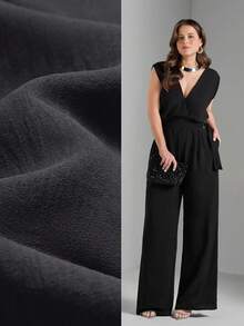 FASHION MIX PREMIUM Elegant Long Jumpsuit Tailored With Detail At The Waist And V-Neckline Plus Size Women's Fits 46 To 50 - 黑色 - 查看 1