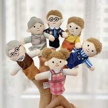 18 件、6 件、1 件、3 件木制家庭手指木偶，圣诞节、万圣节、感恩节礼物，家庭成员角色扮演木偶。原创故事学习辅助木偶 - 讲故事和阅读道具（随机肤色：黑色、黄色、白色；随机服装图案） - 彩色 - 查看 11