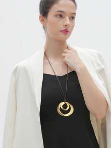 1pc Fashionable Luxury Minimalist Mixed Geometric Golden & Silver Asymmetrical Twist Pattern Double Ring Alloy Pendant Necklace, Wax Cord Knotted Long Chain, Gift For Mother Or Girlfriend - Geometric - View 7