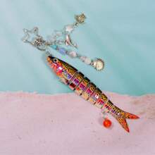 1 pieza Llavero de pez hecho a mano, encantos de bolso de océano, llaveros de océano, llaveros de señuelo de pesca artificial, encantos de peces con cuentas, regalos para pescadores, accesorios escolares y de automóvil, gótico lindo Y2k