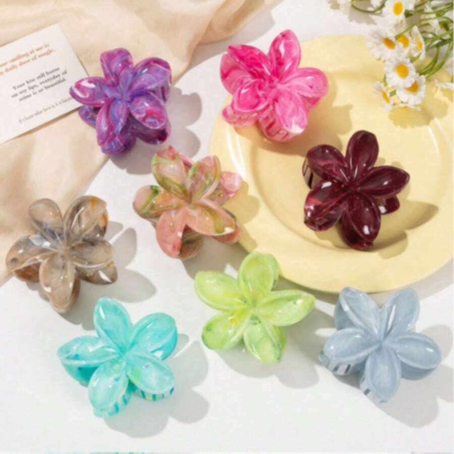 8件/套女士渐变色花朵发夹，时尚优雅简约的设计。这些可爱的纯色发夹直径8厘米/3.15英寸，轻巧便携，采用塑料材质制成。非常适合日常佩戴，无论是休闲日、派对、通勤还是度假。非常适合打造发髻或马尾辫，方便洗脸或化妆时使用。一款绝佳的服装配饰，可搭配不同造型。