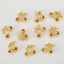 3 pièces d'accessoires semi-finis en DIY faits à la main : pendentif cerise de petite taille, plaqué cuivre 18 carats avec zircone rouge. Utilisables pour fabriquer des boucles d'oreilles, colliers et pendentifs