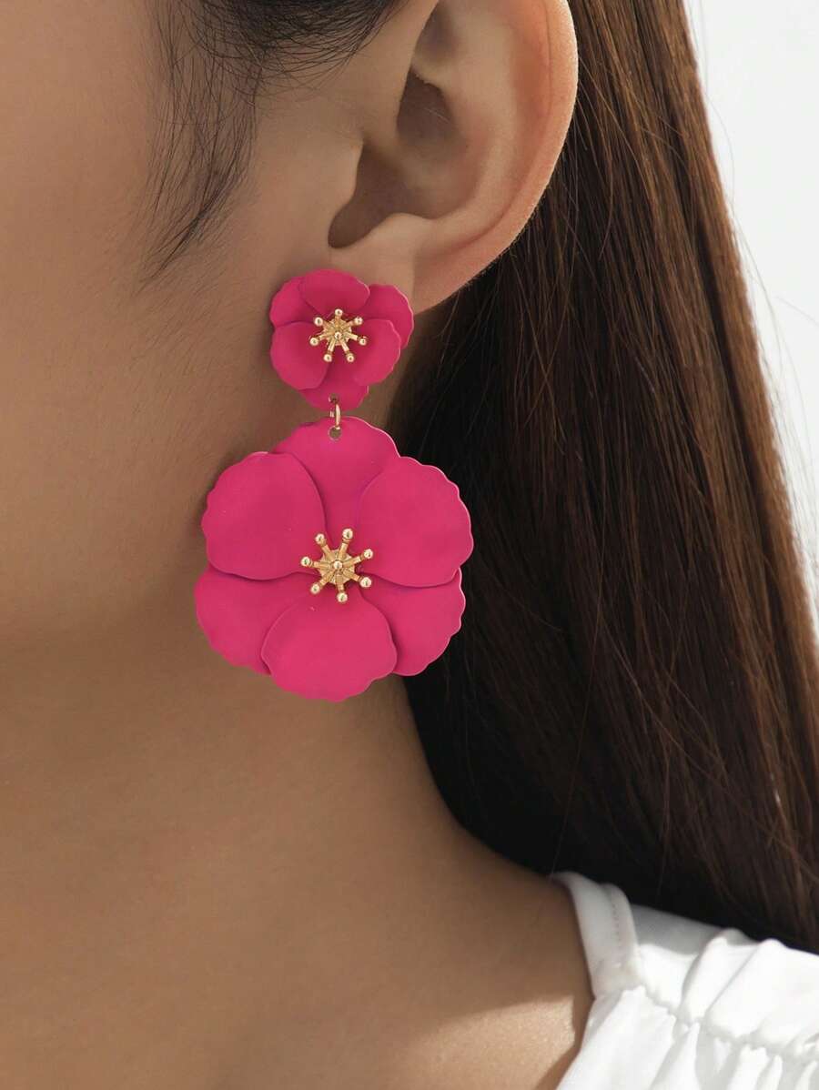 1 par de pendientes de metal de múltiples capas asimétricos con flores, regalo para citas
