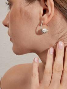 1 par de pendientes con perlas falsas chapados en cobre y plata, diseño elegante y versátil, regalo de joyería