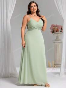 EVER-PRETTY Plus Elegant V Neck Spaghetti Strap Ruched Bust Bridesmaid Gown Summer Long Dresses