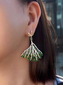 1 pereche de cercei lungi placați cu aur, cu zirconiu cubic verde și albastru, cu design de fustă, pentru femei, accesorii pentru nuntă, logodnă, banchet, petrecere, bal, pentru mirese, domnișoare de onoare, prietene, cadou pentru fiice