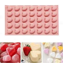 1个迷你心形硅胶模具，硅胶烘焙模具，无忧烘焙，适用于DIY心形饼干，巧克力，蛋糕装饰。材质，亲子互动新选择。