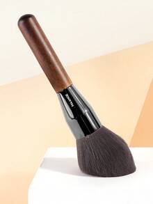 MAANGE 1pc Professional Powder Brush, Large Soft Dense Blush Brush, Diffuse Makeup Brush, Beauty Gift, Foundation Brush, Concealer Brush, Blush Brush, Contour Brush, Bronzer Brush, Powder Brush, Foundation Brush, Blush Brush - Maple - View 3