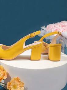 2025 Spring/Autumn New Pearl Buckle Decor Pointed Toe Mary Jane Flats For Women, Fashionable