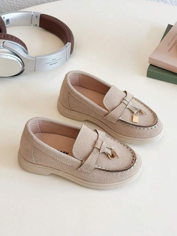 Neue rutschfeste Spitze-Zehen Loafers für Kleinkind Mädchen im Frühlings-/Sommerstil, europäischer Stil Flache Schuhe, Babyveloursleder Mokassins Lässig Flache Schuhe