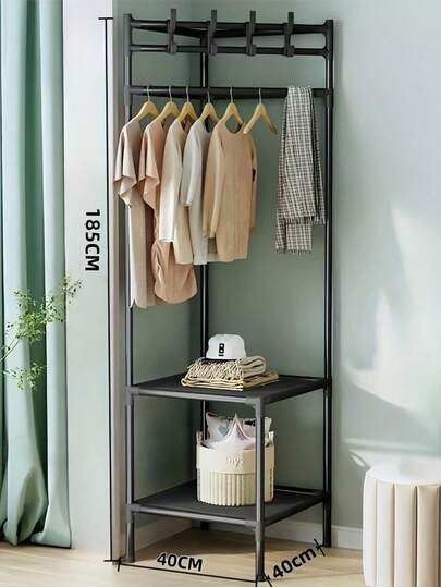 Un rack triangolare multistrato in metallo nero con ganci - Rack angolare 3C (con ripiani portaoggetti a 2/3 strati), rack portaoggetti da pavimento salvaspazio per vestiti, borse, sciarpe e pantofole - design moderno, superficie nera, mobile contenitore | design elegante | costruzione robusta, spazio per riporre i vestiti, pratico appendiabiti