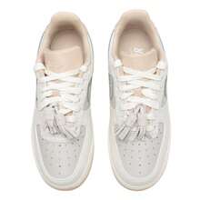 Nike 女款 WMNS AIR FORCE 1 '07 舒适轻便休闲运动鞋，HV1813-001 - 主圖款 - 查看 4