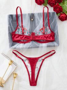 Lingerie sexy, ensemble de lingerie romantique bordeaux avec broderie florale de rose, élégant et sexy, montrant un charme unique et de la mode