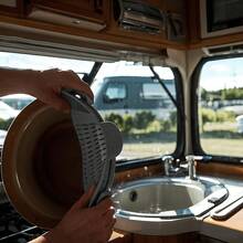 1 pieza Colador ajustable con clip - Apto para ollas y tazones, sin necesidad de electricidad - Ideal para escurrir pasta, verduras y frutas - Accesorio de colador portátil duradero y flexible para el hogar y la cocina de la autocaravana, un regalo imprescindible de herramientas de cocina para chefs en el hogar, almacenamiento ahorra espacio para organizadores de cocina, idea de regalo de cocina navideña