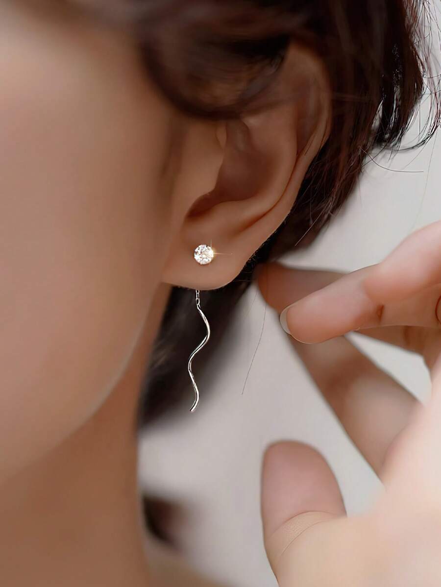 1 par de brincos de borla em prata esterlina S925, brincos femininos simples e elegantes com zircônia cúbica ondulada para uso diário, presente luxuoso