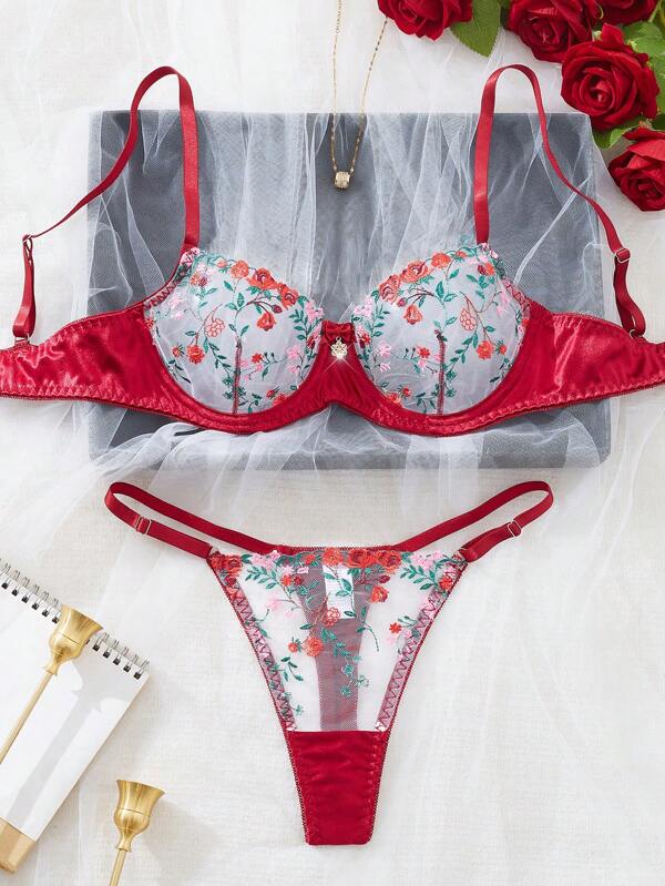 Lingerie sexy, ensemble de lingerie romantique bordeaux avec broderie florale de rose, élégant et sexy, montrant un charme unique et de la mode