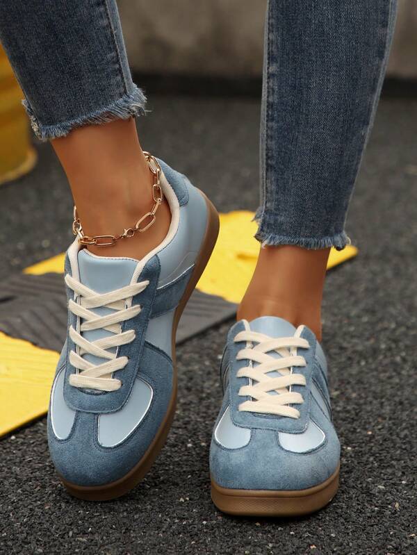 1 Paar Damen Modeschuhe, blaues geometrisches Muster PU Obermaterial, Retro Rundkappe, Schnürung, Lässig Sportschuhe