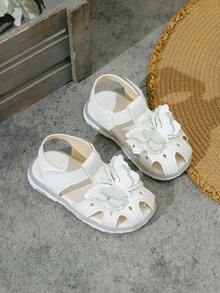 Toddler Girls Sweet Cute Sandals With Floral Decor, Suitable For Summer Indoor And Outdoor Wear - White - View 1