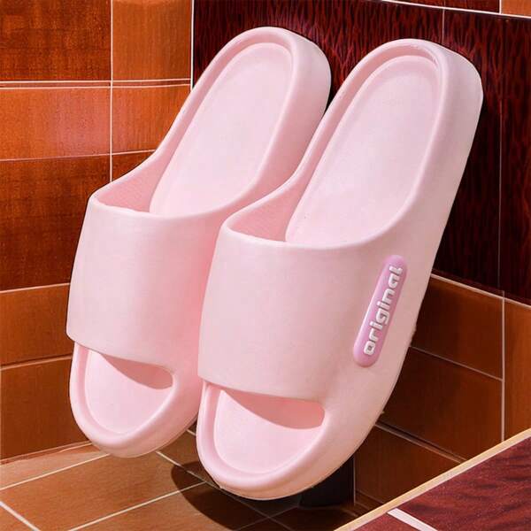 2025 Nouvelles Pantoufles d'intérieur de salle de bain légères et épaisses en EVA antidérapantes et désodorisantes, convenant aux femmes pour une utilisation à la maison en toute saison