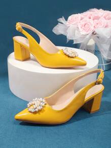 2025 Spring/Autumn New Pearl Buckle Decor Pointed Toe Mary Jane Flats For Women, Fashionable