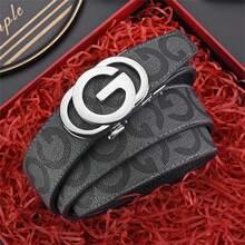 奢华男士G字母印花自动扣皮带，时尚休闲百搭，是理想的礼物之选。长度可定制，适合休闲、商务、男友、丈夫、父亲等各种场合，是送给男士的理想礼物。日常佩戴、时尚、青少年、户外、度假、运动、旅行、街头、波西米亚风、复古等各种场合，也适合秋季、万圣节等秋冬季节佩戴。适合青少年、青年、男士，休闲、户外、运动、度假、毕业、生日等各种场合，是理想的礼物之选。日常佩戴也十分合适。 - 彩色 - 查看 13