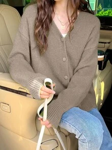 女士纯色前排纽扣长袖衬衫，休闲日常穿着 - 卡其色 - 查看 3