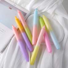 2 Stücke 20cm hohe Spitzkerzen in bunten Farben, geruchlos und rauchfrei, lange Kerzen, hohe Kerzenständer, für Zuhause, Dinner, Party, Hochzeit, Halloween, Weihnachten