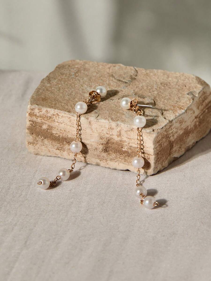 1 par de pendientes de perla para mujer, pendientes elegantes con colgante de mariposa, regalo de joyería para damas de honor, 1 par de pendientes largos de cadena de perla con borlas para mujer, joyería sofisticada para uso diario, 2 piezas set de pendientes vintage bohemios de perla con borla para mujeres y niñas (excluyendo tarjeta)