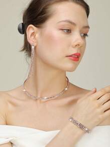 4 Pieces Women Rhinestone Jewelry Set Bling Necklace Earrings Bracelets Set For Wedding Clutch Purses Bag For Women Evening Bag Bling Glitter Elegant V-Shaped Flap Envelope Clutch Bag Wedding Party Bridal Purse