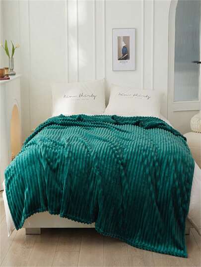 1pc Large Striped Blanket, Wide Stripe Cutout Faux Rabbit Fur, Milk Plush, Flannel Throw Blanket, Office Nap Blanket, Leisure Blanket, Sofa Blanket, Halloween Faux Fur Blanket, Faux Fleece Blanket