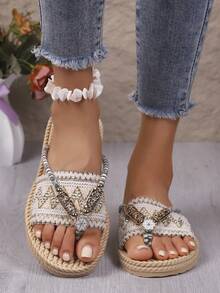 Travachic 夏季新款波西米亚风水钻丁字裤女士时尚优雅防滑平底凉鞋