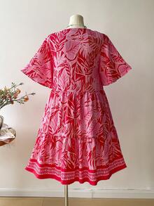 Rusttydustty 大码女式波西米亚热带树叶印花V领短袖宽松A字连衣裙，红色和粉色，适合音乐节等夏季场合，优雅时尚 - 紅色 - 查看 2