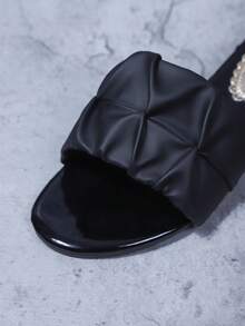 女士低跟拖鞋，波西米亚风时尚休闲性感婚礼 PU 皮革褶皱鞋面，女士平底凉鞋，适合婚礼、派对、办公室、家居、夏季 - 黑色 - 查看 8