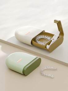 1个便携式隐形正畸矫治器牙盒，ABS密封保持器收纳盒（不含清洁刷），旅行便携式正畸托盘收纳盒，无需电池 - 不含配件