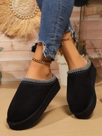 女士低筒迷你靴，室內拖鞋