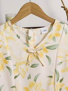 Abito Floreale Per Bambine Maniche Corte – Vestito Boho Con Scollo A V E Volant – Comodo E Leggero Per Ogni Occasione