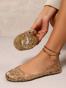 女士水晶果冻平底凉鞋，包头，镂空，透气软底，沙滩休闲轻便百搭夏季凉鞋