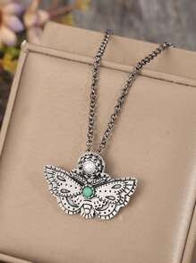 1 pieza Collar de estilo punk, collar colgante con diseño de calavera de polilla de estilo gótico y oscuro con colgante de piedra verde vintage incrustada