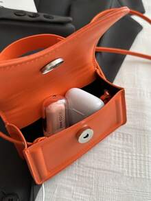 2025年夏季时尚迷你手提包，轻便斜挎包，翻盖开合纯色女士小包