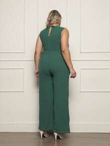 FASHION MIX PREMIUM Elegant Long Jumpsuit Tailored With Detail At The Waist And V-Neckline Plus Size Women's Fits 46 To 50 - 墨綠色 - 查看 3