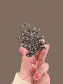 1pc Personalized & Fashionable Hair Claw Clip With Metallic Pearl & Rhinestone Decor For High Ponytail Street Tiaras Valentine's Day Valentines Hair Accessories For Women Claw Clips Hair Claws Hair Barrettes