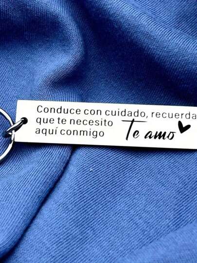 1 قطعة سلسلة مفاتيح من الفولاذ المقاوم للصدأ مع نقش شعار "قيادة بحذر" باللغة الإسبانية، مناسبة للعائلة والأحباء، حقيبة الظهر للمدرسة، إكسسوارات السيارة، أفكار هدايا عيد الميلاد المميزة