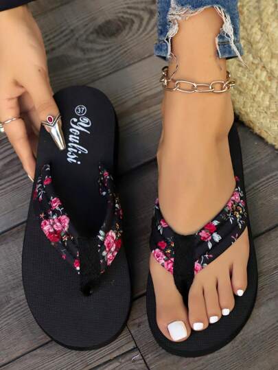 Damskie letnie płaskie sandały japonki, modne codzienne plażowe kapcie, drobne kwiatowe klapki na zewnątrz