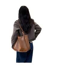 Women Shoulder Bags - 粉色 - 查看 5