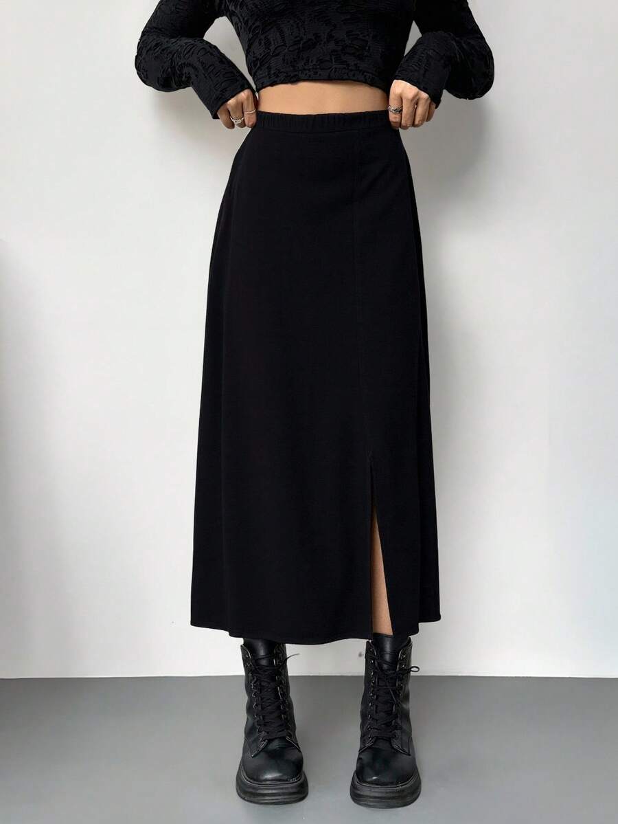 Falda Larga Acampanada para Mujer con Cintura Elástica con Abertura  – Disponible en Negro, Verde  y Rojo - Negro - Ver 1