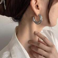 1 Pair French Retro C-Shaped Multilayer Design Earrings For Women Elegant And Exquisite In 925 Silver And 18k Gold Plated - 銀色 - 查看 2